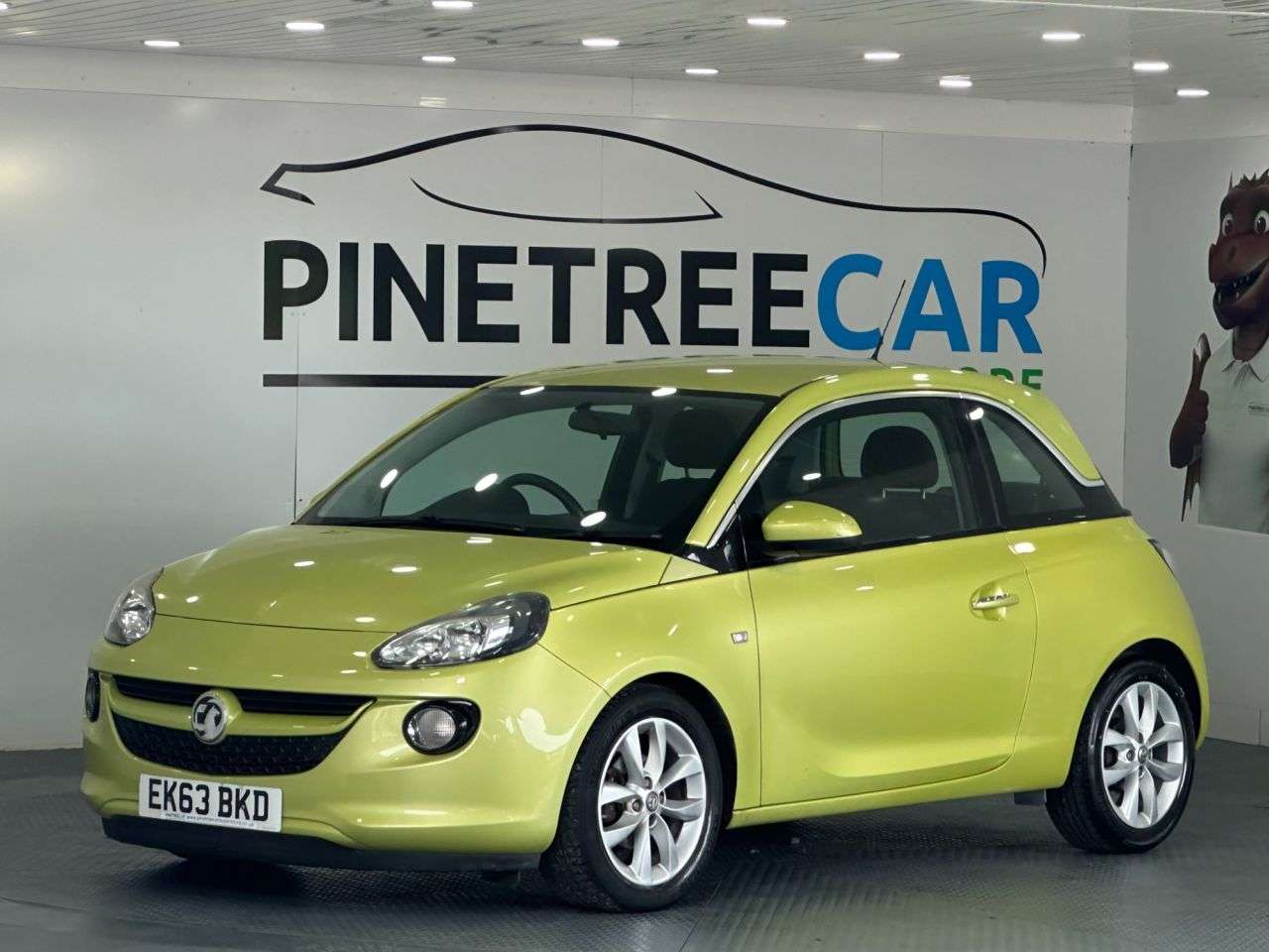 A 2013 VAUXHALL ADAM JAM A 2013 VAUXHALL ADAM JAM