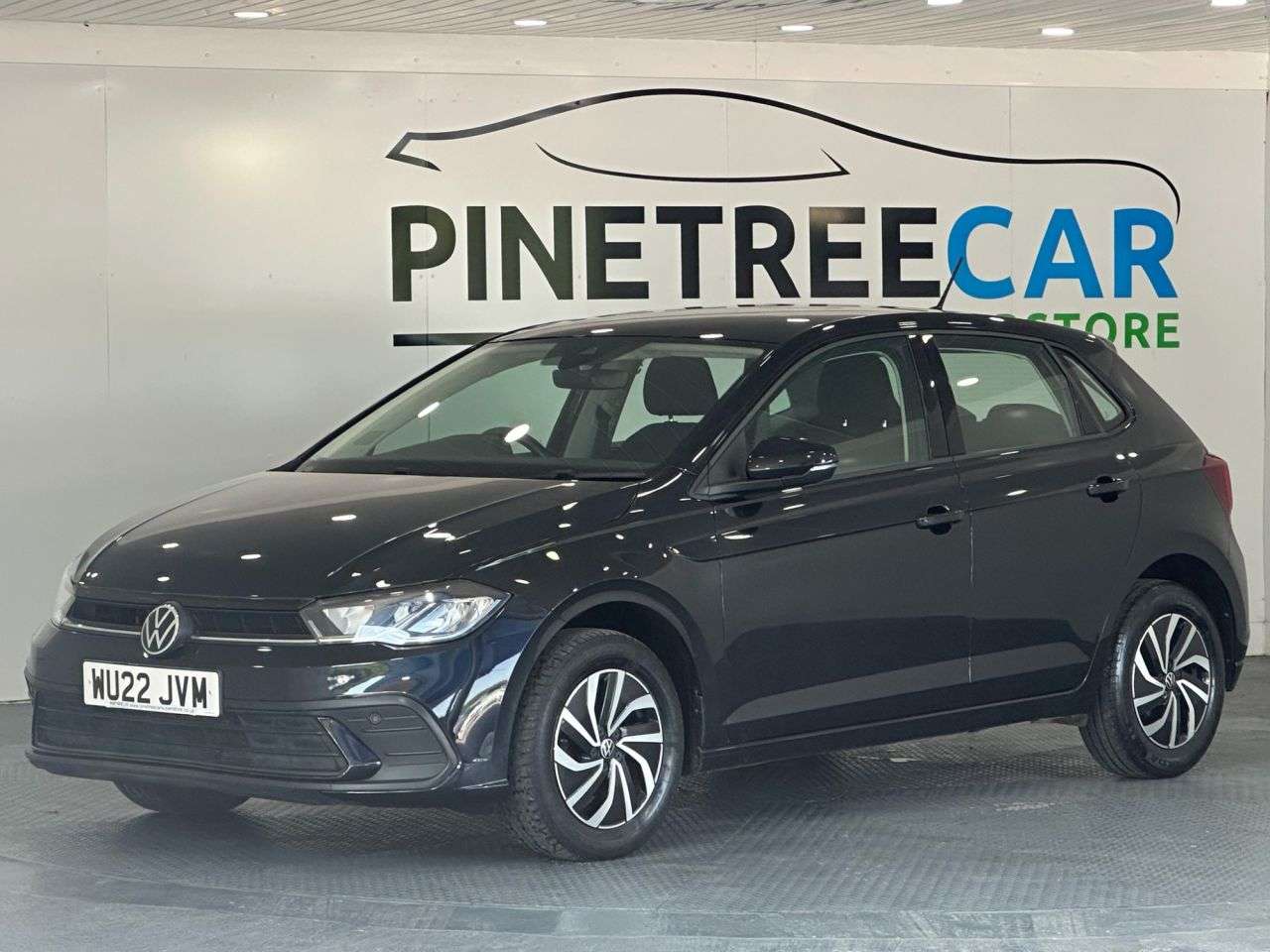 A 2022 VOLKSWAGEN POLO 1.0 TSI Life Hatchback 5dr Petrol Manual Euro 6 (s/s) (95 ps) A 2022 VOLKSWAGEN POLO 1.0 TSI Life Hatchback 5dr Petrol Manual Euro 6 (s/s) (95 ps)