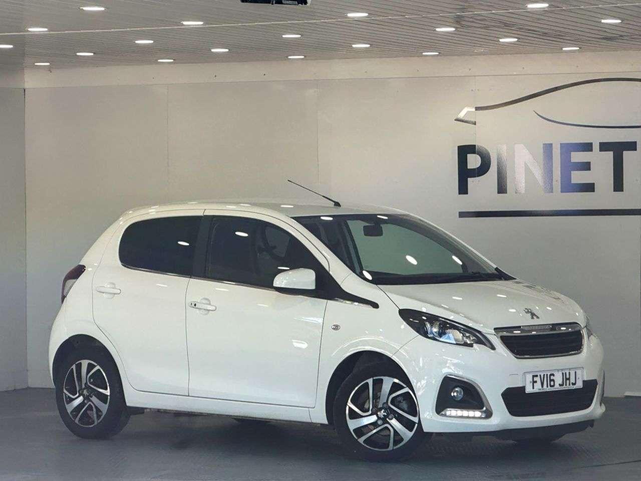 A 2016 PEUGEOT 108 1.0 Allure Hatchback 5dr Petrol 2 Tronic Euro 6 (68 ps) A 2016 PEUGEOT 108 1.0 Allure Hatchback 5dr Petrol 2 Tronic Euro 6 (68 ps)