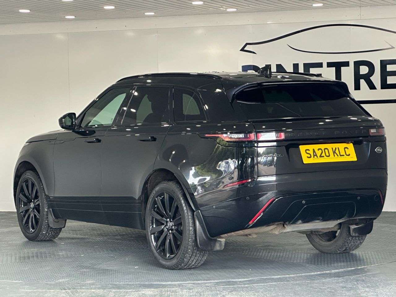 2020 LAND ROVER RANGE ROVER VELAR 2020 LAND ROVER RANGE ROVER VELAR