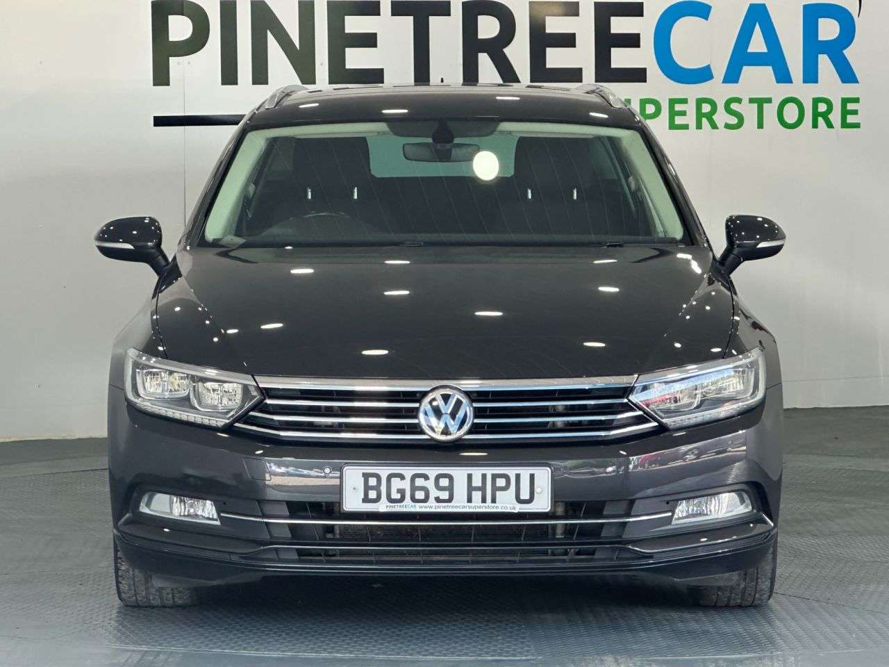 A 2019 VOLKSWAGEN PASSAT 2.0 TDI SE Business Estate 5dr Diesel Manual Euro 6 (s/s) (150 ps) A 2019 VOLKSWAGEN PASSAT 2.0 TDI SE Business Estate 5dr Diesel Manual Euro 6 (s/s) (150 ps)
