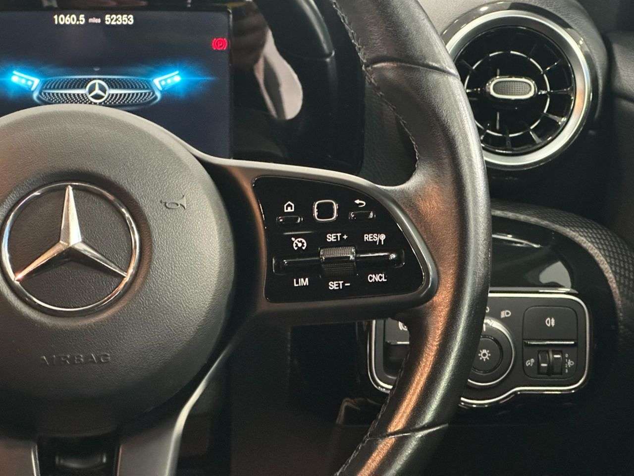 2019 MERCEDES-BENZ A CLASS 2019 MERCEDES-BENZ A CLASS