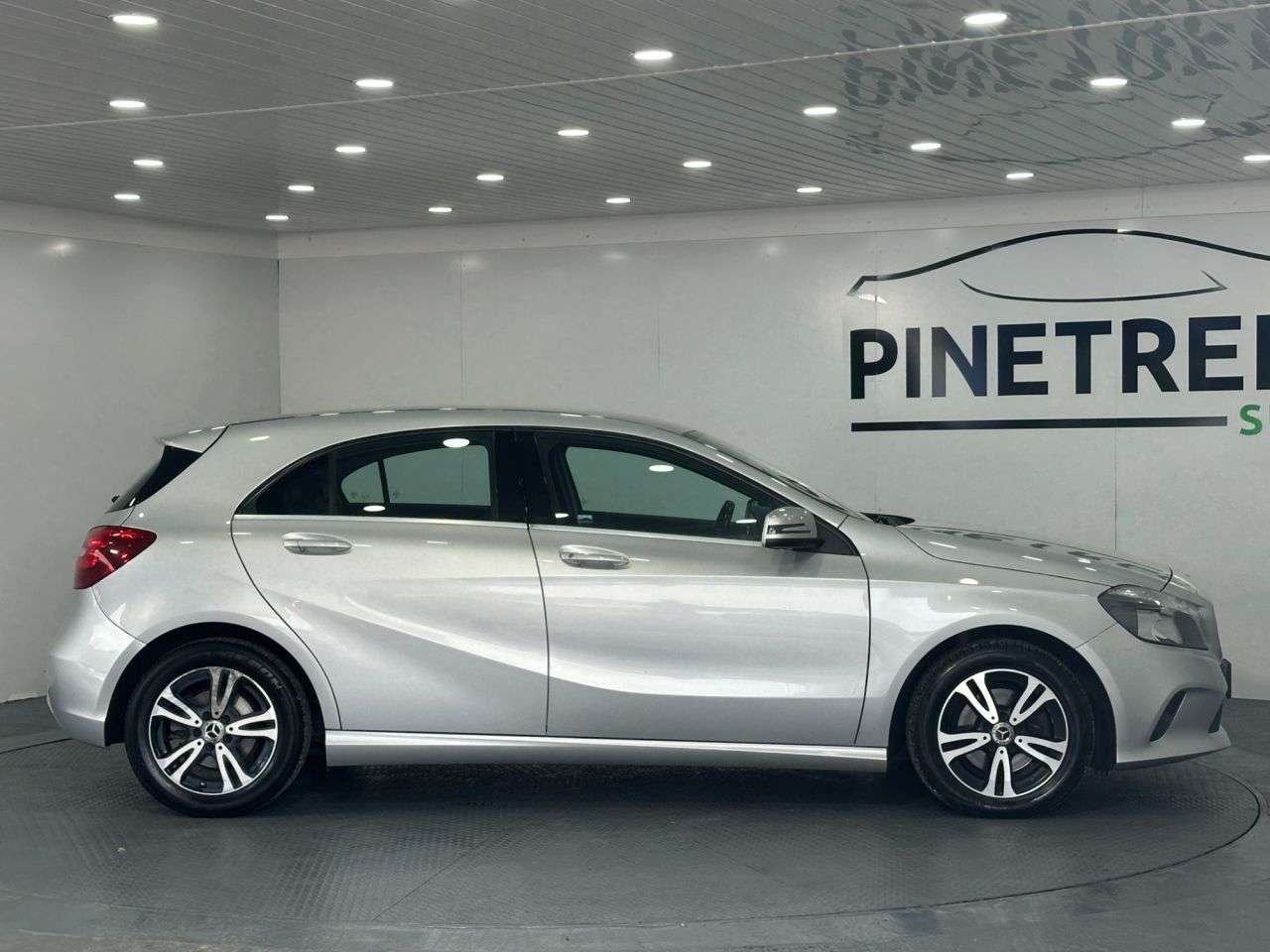 2017 MERCEDES-BENZ A CLASS 2017 MERCEDES-BENZ A CLASS