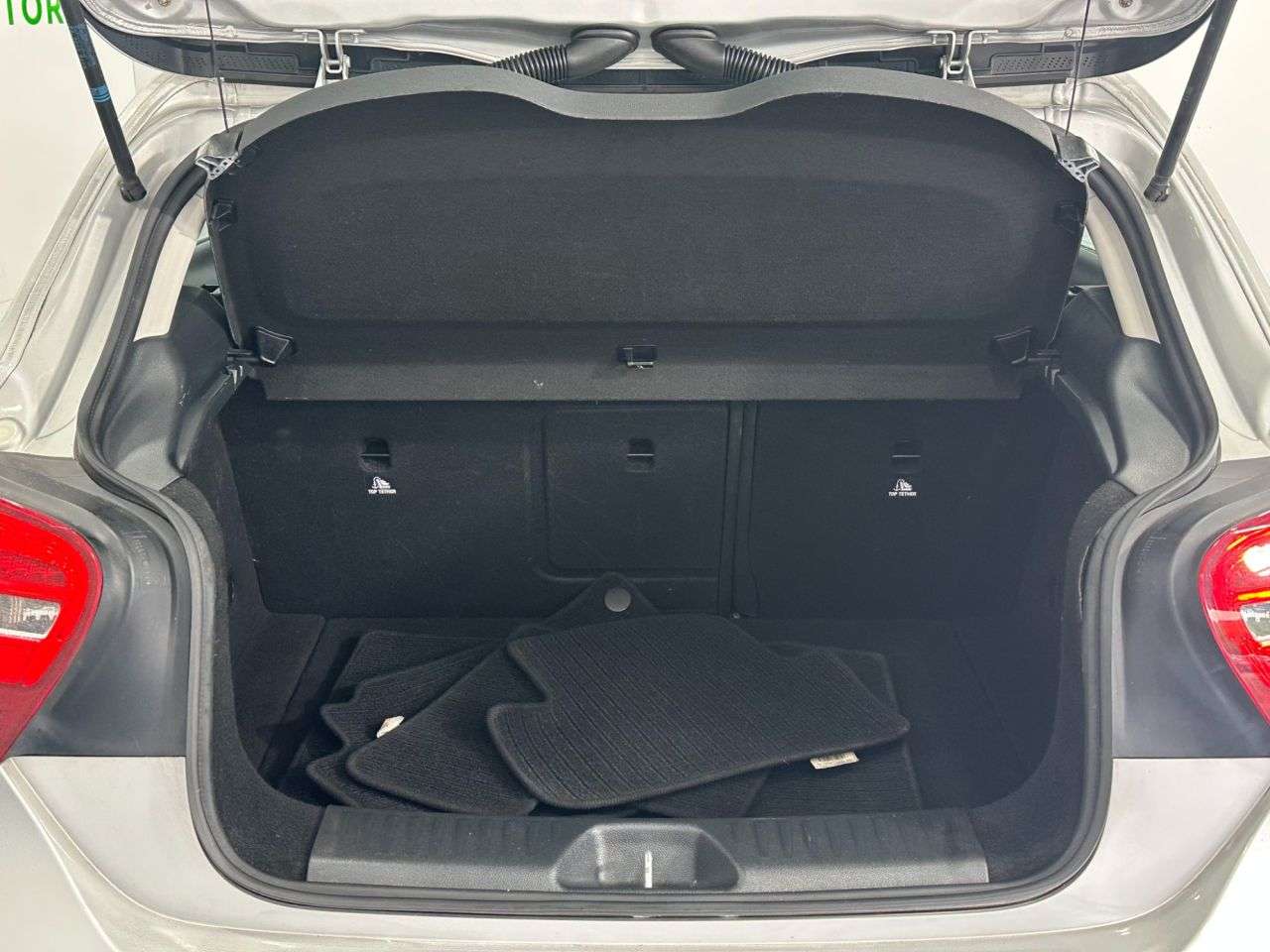 2017 MERCEDES-BENZ A CLASS 2017 MERCEDES-BENZ A CLASS