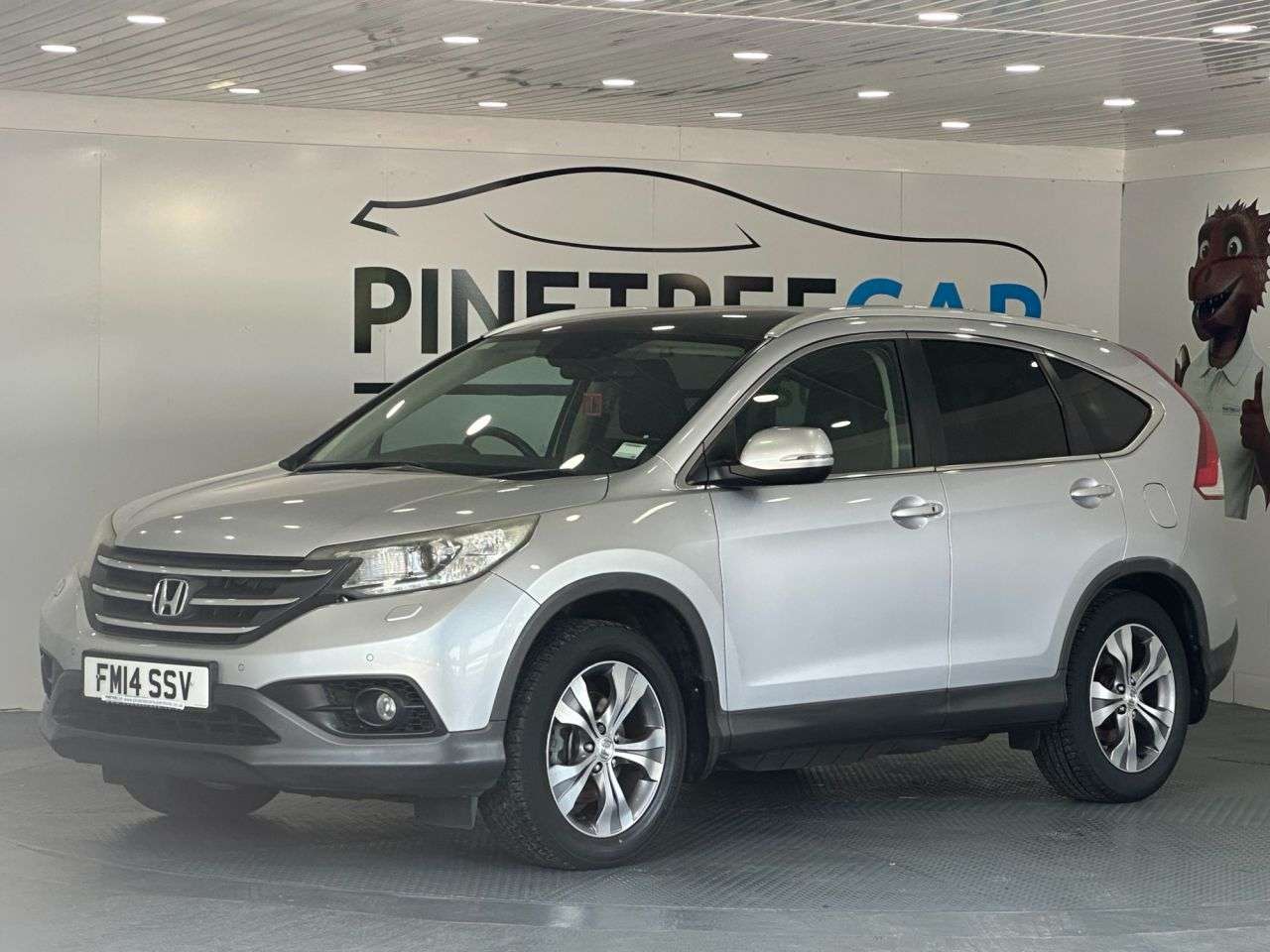 A 2014 HONDA CR-V 2.2 i-DTEC EX SUV 5dr Diesel Manual 4WD Euro 5 (s/s) (150 ps) A 2014 HONDA CR-V 2.2 i-DTEC EX SUV 5dr Diesel Manual 4WD Euro 5 (s/s) (150 ps)
