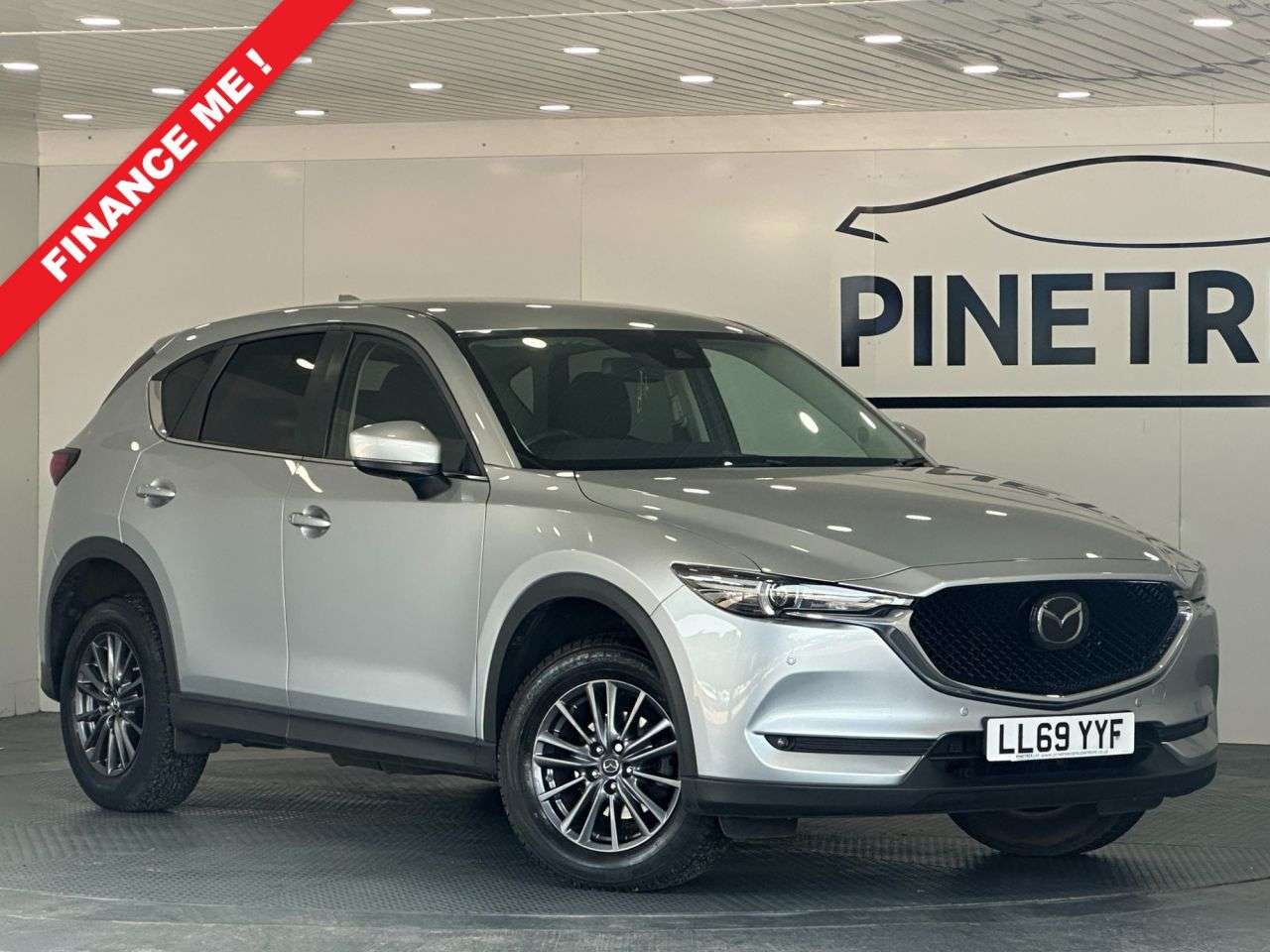 A 2019 MAZDA CX-5 2.0 SKYACTIV-G SE-L Nav+ SUV 5dr Petrol Auto Euro 6 (s/s) (165 ps) A 2019 MAZDA CX-5 2.0 SKYACTIV-G SE-L Nav+ SUV 5dr Petrol Auto Euro 6 (s/s) (165 ps)
