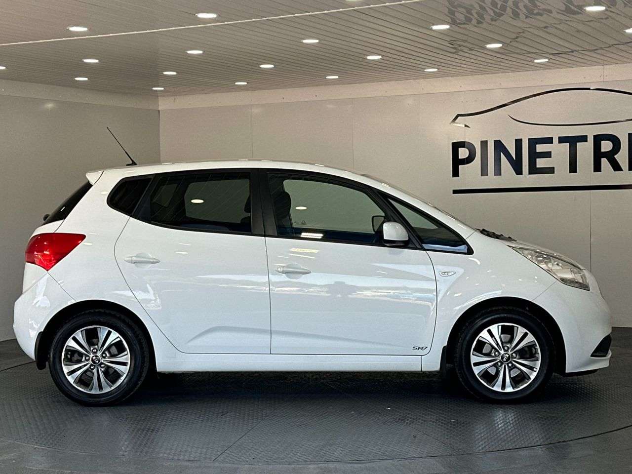 2015 KIA VENGA 2015 KIA VENGA