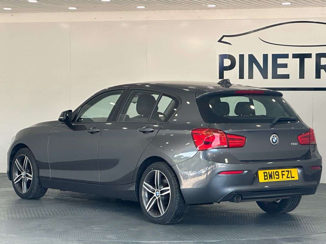 2019 BMW 1 SERIES 2019 BMW 1 SERIES