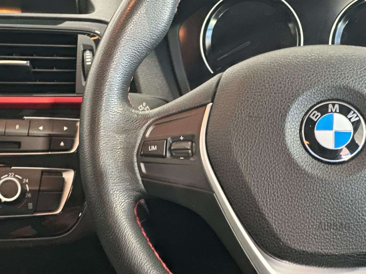 2019 BMW 1 SERIES 2019 BMW 1 SERIES