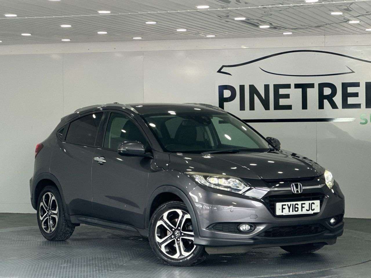 A 2016 HONDA HR-V 1.6 i-DTEC EX SUV 5dr Diesel Manual Euro 6 (s/s) (120 ps) A 2016 HONDA HR-V 1.6 i-DTEC EX SUV 5dr Diesel Manual Euro 6 (s/s) (120 ps)