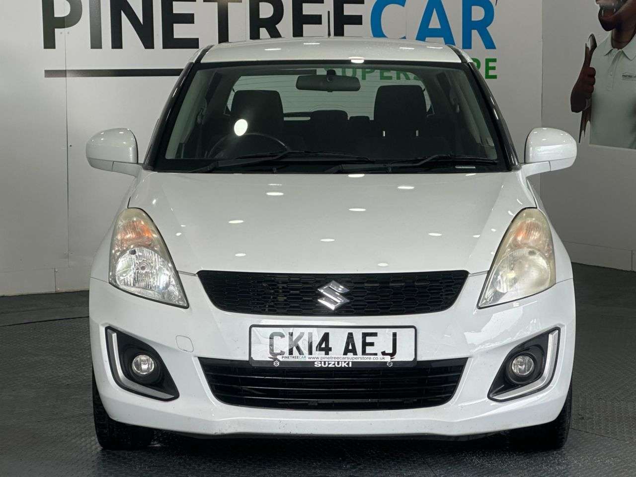 A 2014 SUZUKI SWIFT 1.2 SZ3 Hatchback 5dr Petrol Manual Euro 5 (94 ps) A 2014 SUZUKI SWIFT 1.2 SZ3 Hatchback 5dr Petrol Manual Euro 5 (94 ps)