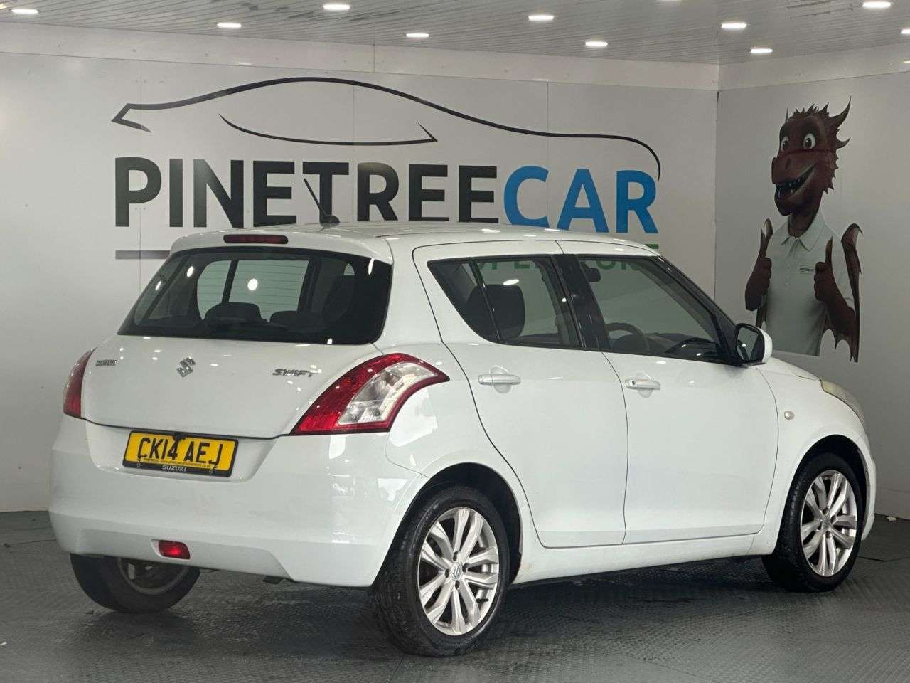2014 SUZUKI SWIFT 2014 SUZUKI SWIFT