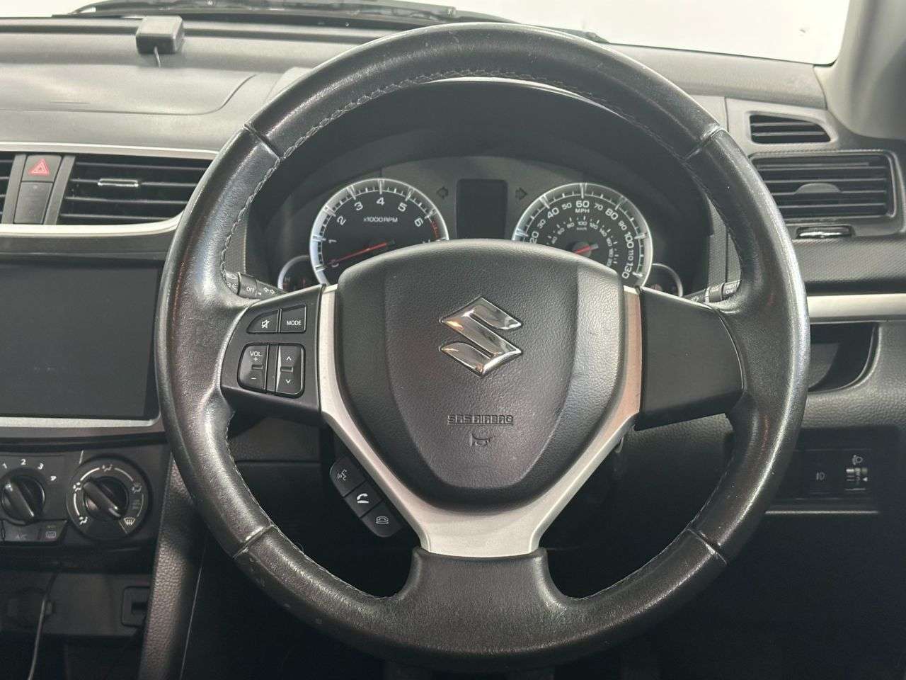 2014 SUZUKI SWIFT 2014 SUZUKI SWIFT