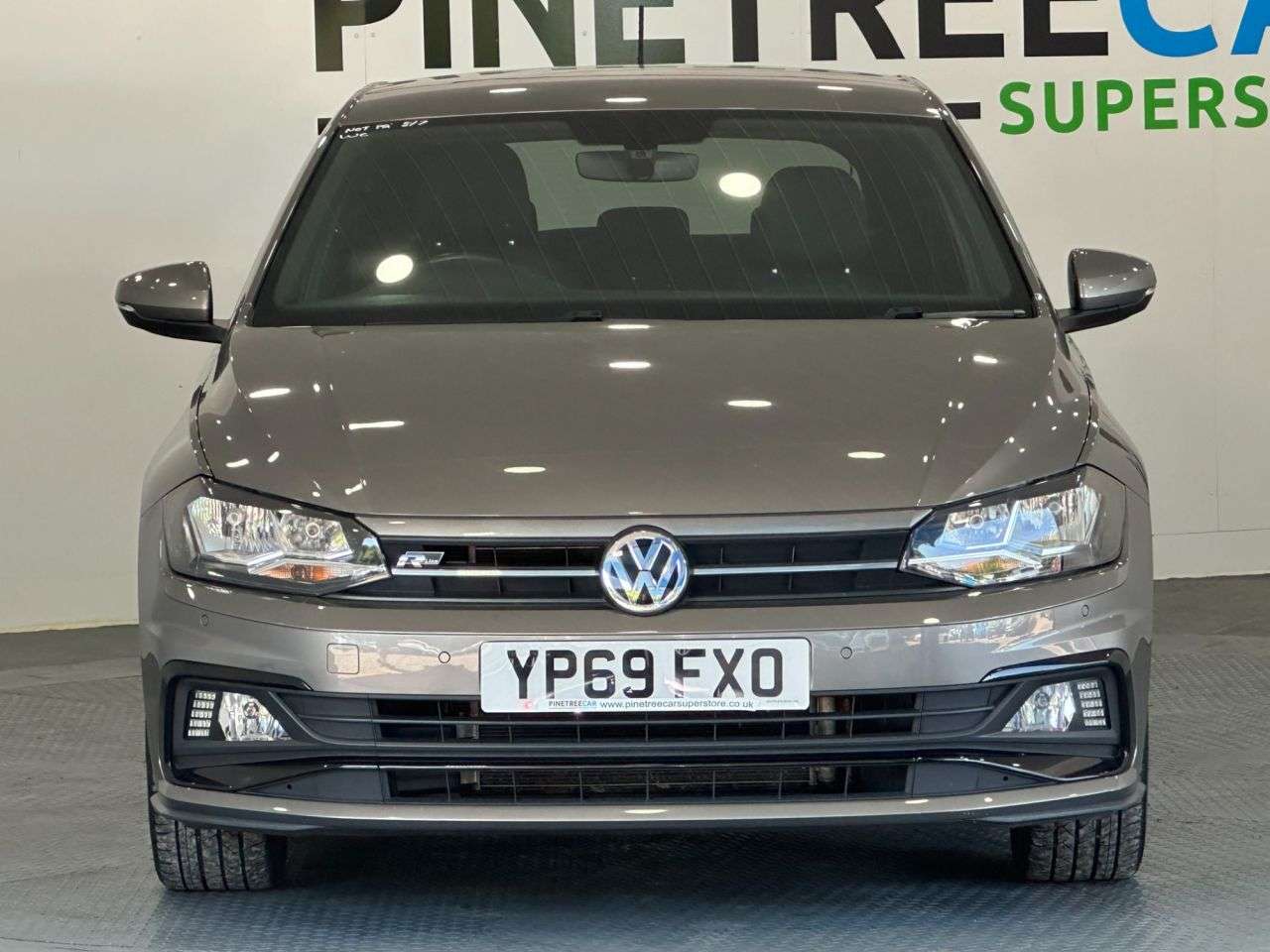 A 2019 VOLKSWAGEN POLO 1.0 TSI GPF R-Line Hatchback 5dr Petrol Manual Euro 6 (s/s) (95 ps) A 2019 VOLKSWAGEN POLO 1.0 TSI GPF R-Line Hatchback 5dr Petrol Manual Euro 6 (s/s) (95 ps)