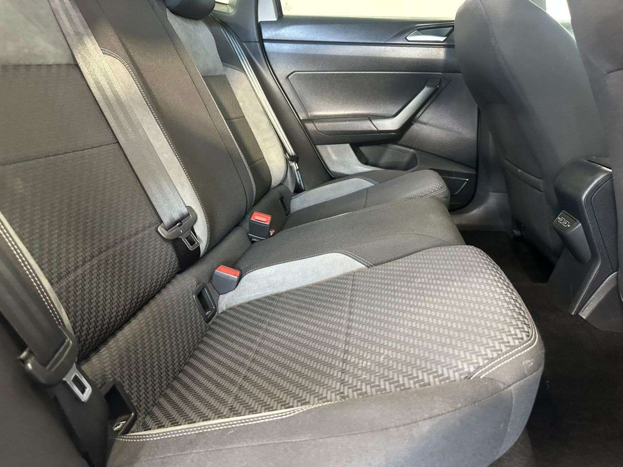 2019 VOLKSWAGEN POLO 2019 VOLKSWAGEN POLO