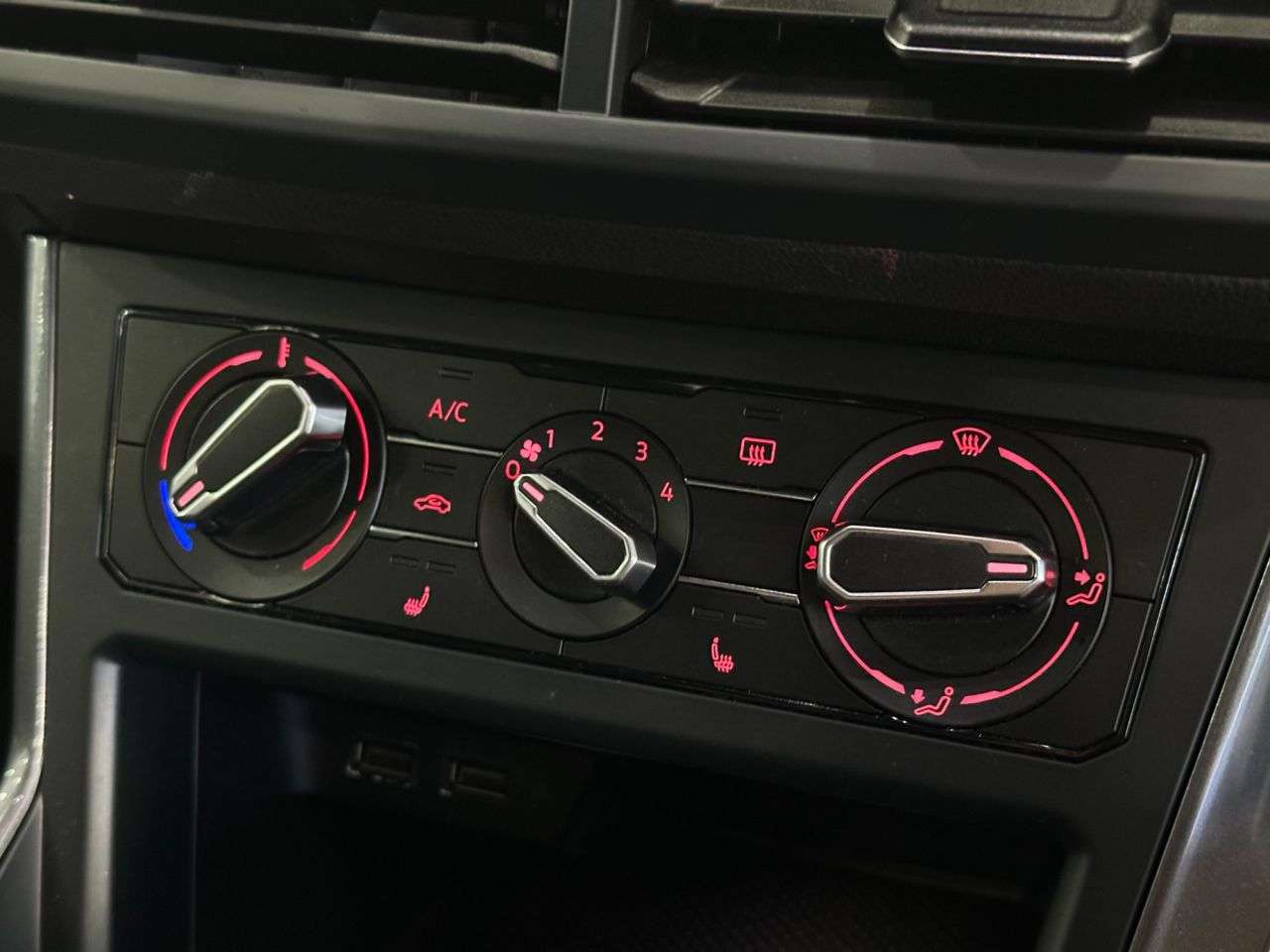 2019 VOLKSWAGEN POLO 2019 VOLKSWAGEN POLO