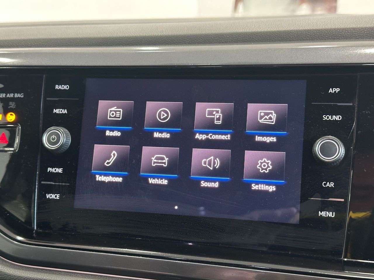 2019 VOLKSWAGEN POLO 2019 VOLKSWAGEN POLO