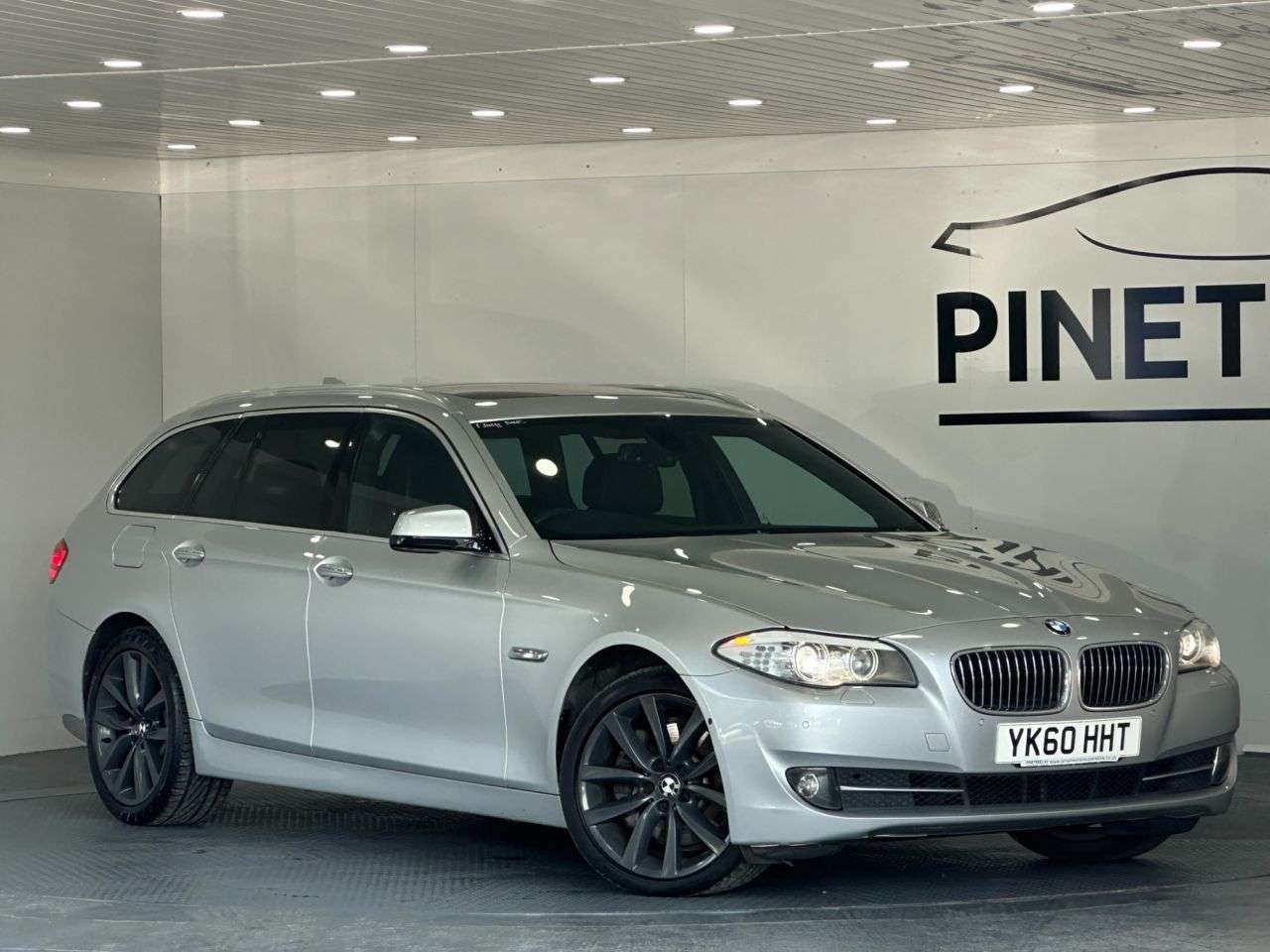 A 2010 BMW 5 SERIES 3.0L 5d AUTO 241 BHP A 2010 BMW 5 SERIES 3.0L 5d AUTO 241 BHP