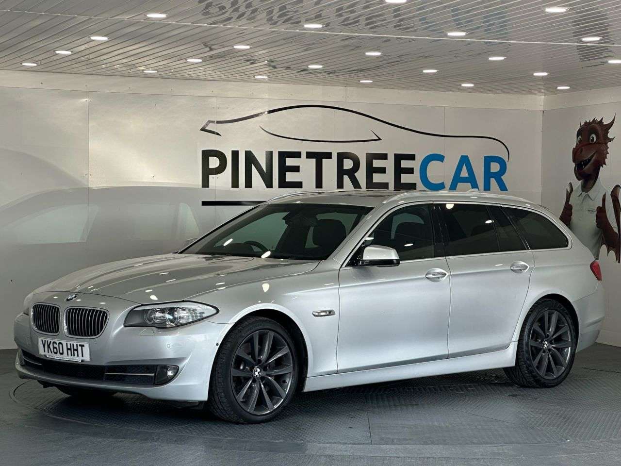 A 2010 BMW 5 SERIES 3.0L 5d AUTO 241 BHP A 2010 BMW 5 SERIES 3.0L 5d AUTO 241 BHP