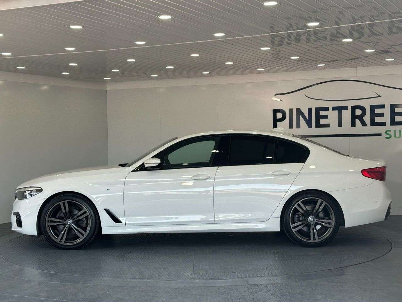 2019 BMW 5 SERIES 2019 BMW 5 SERIES