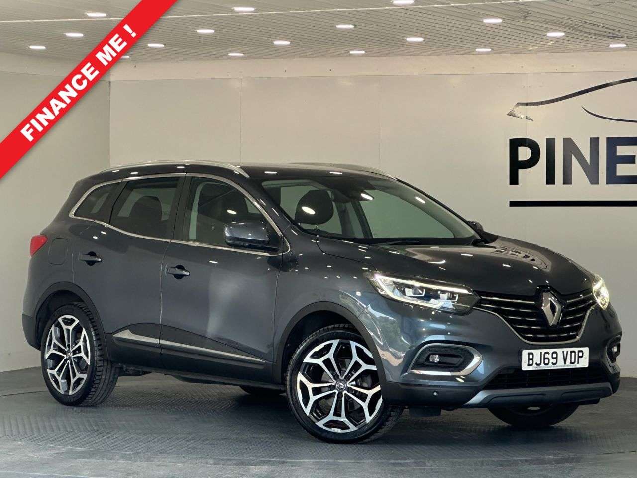 A 2019 RENAULT KADJAR 1.3 TCe GT Line SUV 5dr Petrol EDC Euro 6 (s/s) (140 ps) A 2019 RENAULT KADJAR 1.3 TCe GT Line SUV 5dr Petrol EDC Euro 6 (s/s) (140 ps)