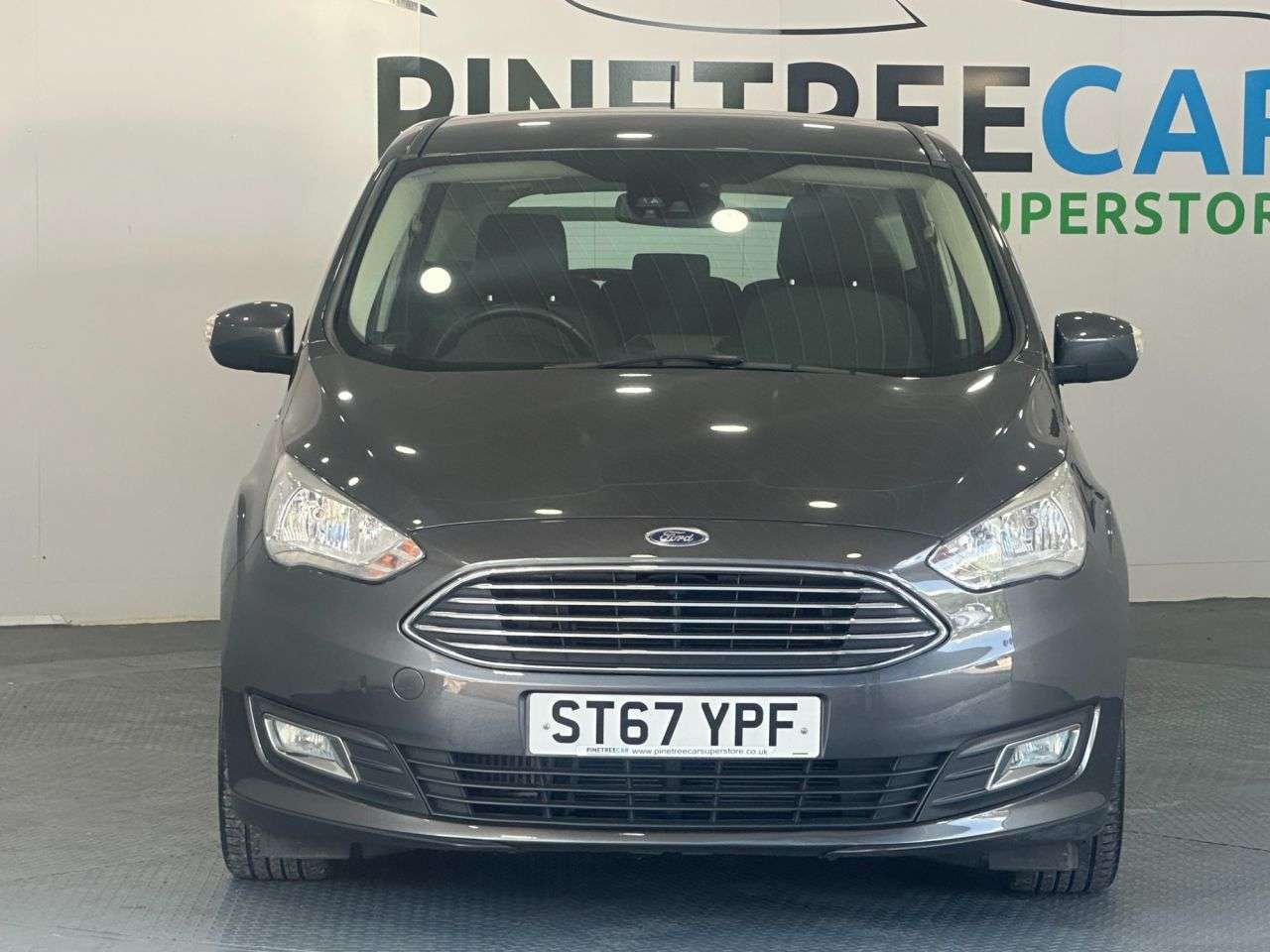 A 2018 FORD C-MAX 1.0T EcoBoost Titanium MPV 5dr Petrol Manual Euro 6 (s/s) (125 ps) A 2018 FORD C-MAX 1.0T EcoBoost Titanium MPV 5dr Petrol Manual Euro 6 (s/s) (125 ps)