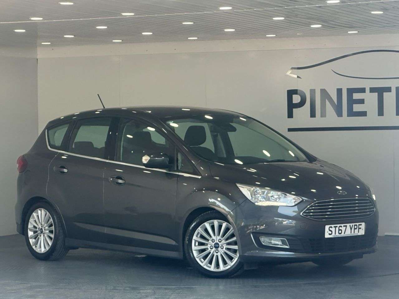 A 2018 FORD C-MAX 1.0T EcoBoost Titanium MPV 5dr Petrol Manual Euro 6 (s/s) (125 ps) A 2018 FORD C-MAX 1.0T EcoBoost Titanium MPV 5dr Petrol Manual Euro 6 (s/s) (125 ps)
