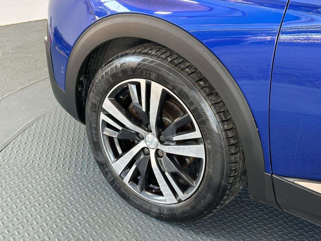 2019 PEUGEOT 3008 2019 PEUGEOT 3008