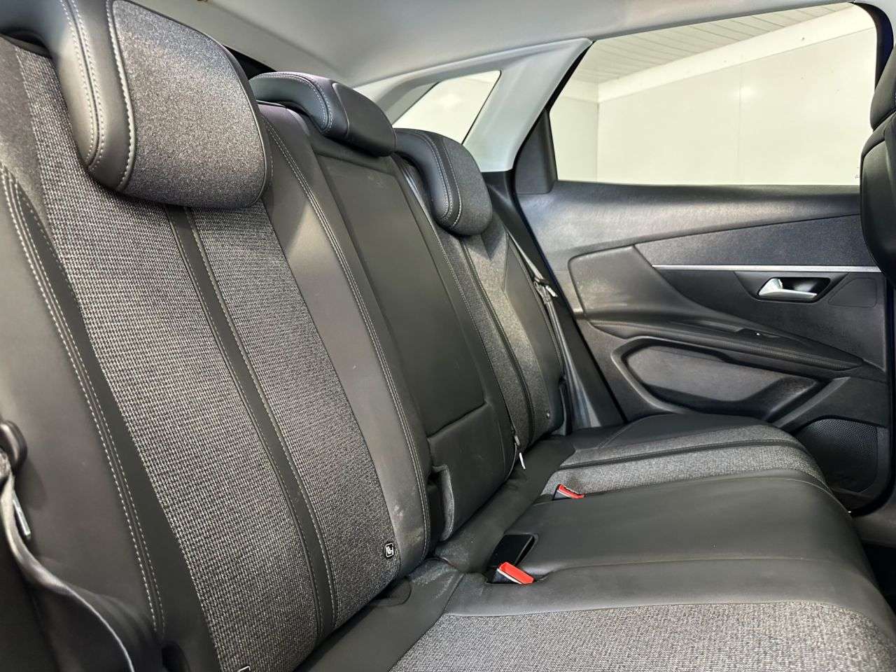 2019 PEUGEOT 3008 2019 PEUGEOT 3008