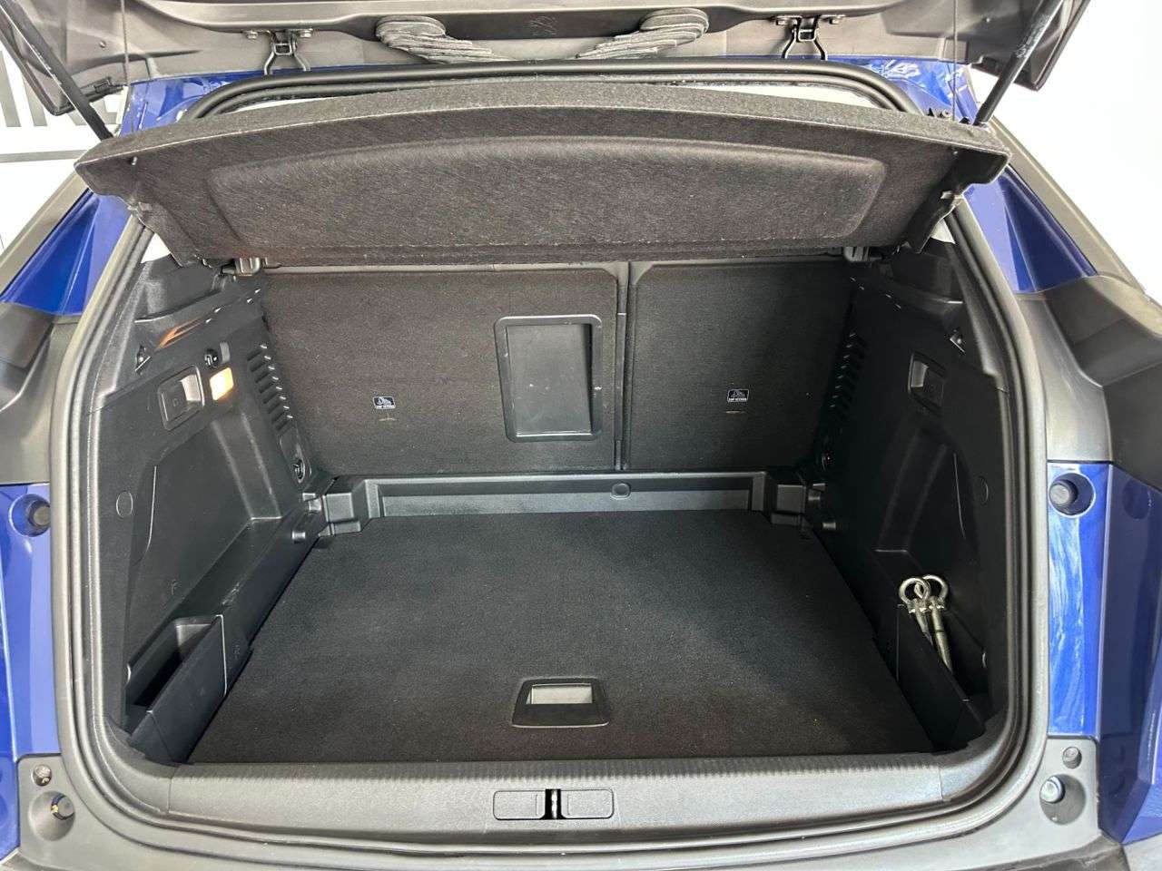 2019 PEUGEOT 3008 2019 PEUGEOT 3008