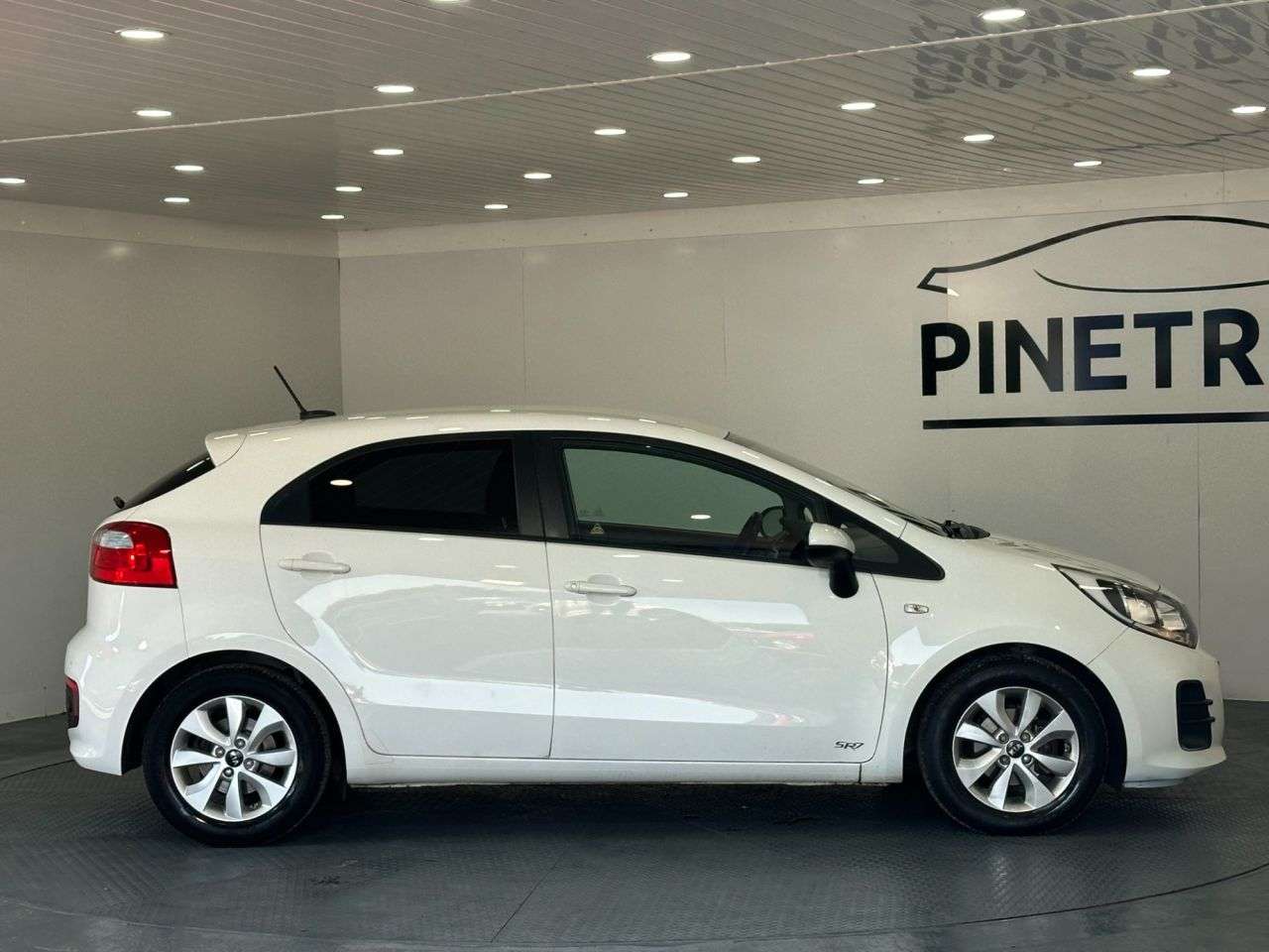 2016 KIA RIO 2016 KIA RIO
