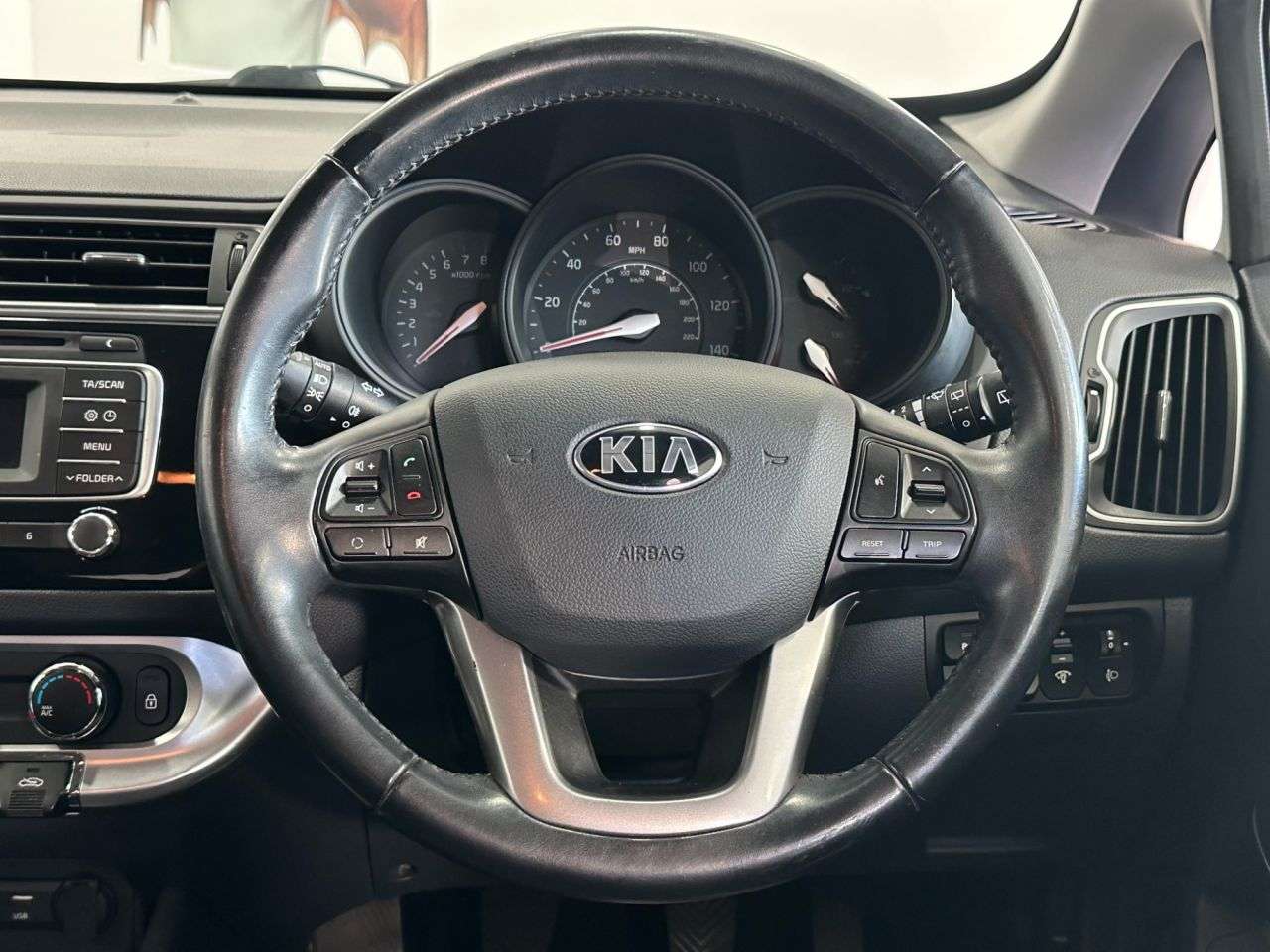 2016 KIA RIO 2016 KIA RIO