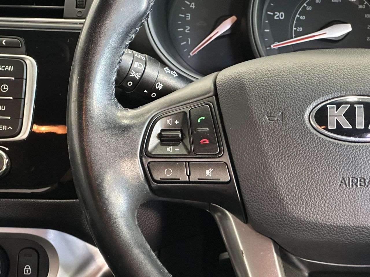 2016 KIA RIO 2016 KIA RIO
