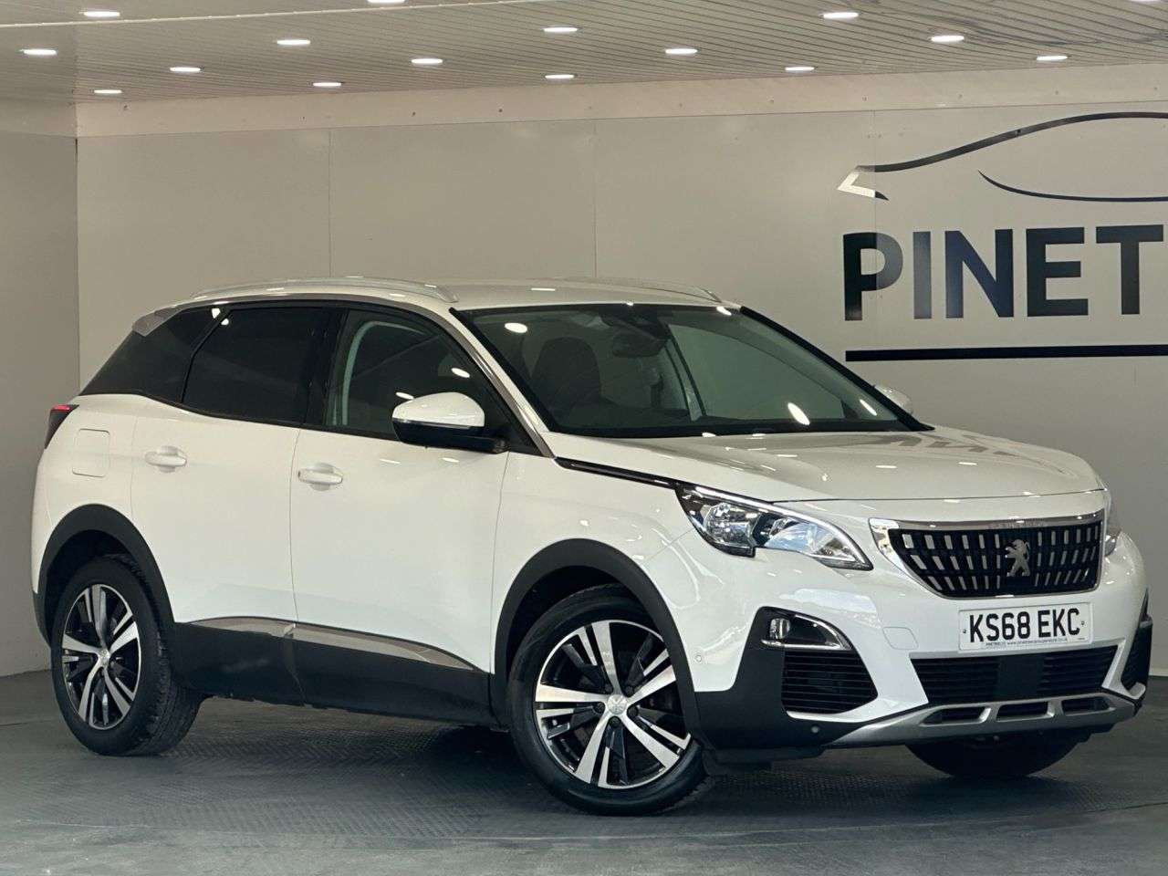 A 2018 PEUGEOT 3008 1.5 BlueHDi Allure SUV 5dr Diesel Manual Euro 6 (s/s) (130 ps) A 2018 PEUGEOT 3008 1.5 BlueHDi Allure SUV 5dr Diesel Manual Euro 6 (s/s) (130 ps)