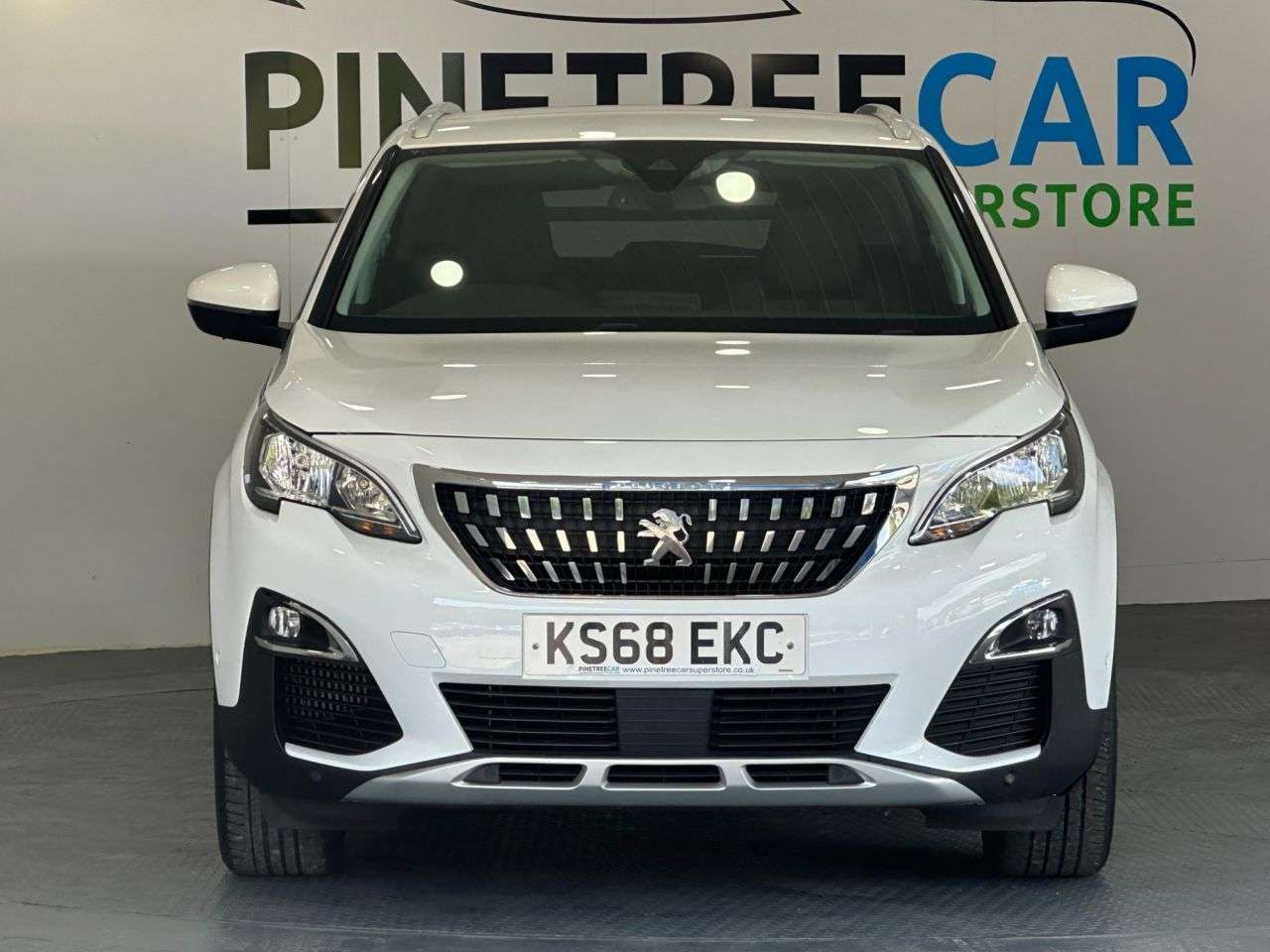 A 2018 PEUGEOT 3008 1.5 BlueHDi Allure SUV 5dr Diesel Manual Euro 6 (s/s) (130 ps) A 2018 PEUGEOT 3008 1.5 BlueHDi Allure SUV 5dr Diesel Manual Euro 6 (s/s) (130 ps)