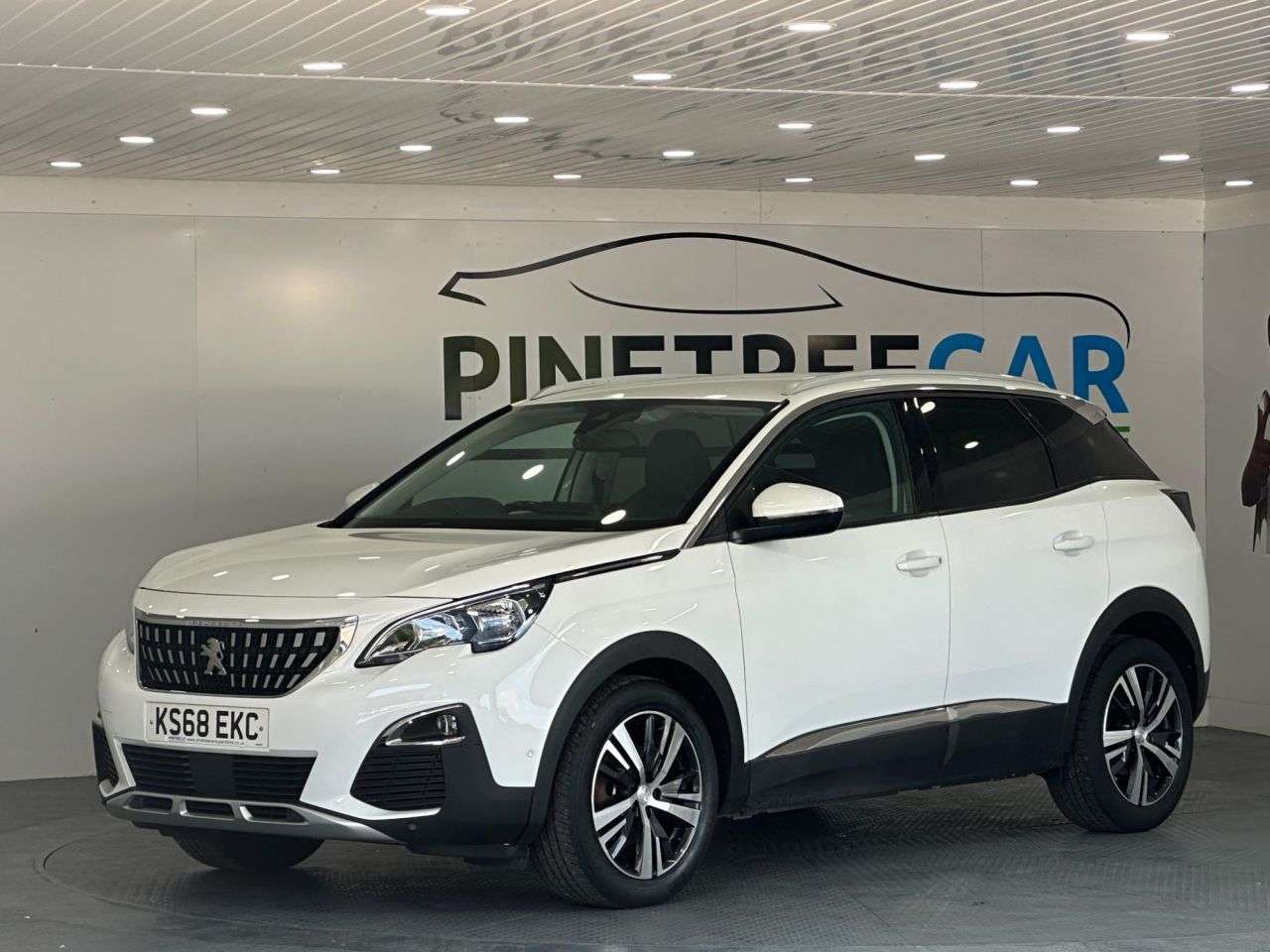 A 2018 PEUGEOT 3008 1.5 BlueHDi Allure SUV 5dr Diesel Manual Euro 6 (s/s) (130 ps) A 2018 PEUGEOT 3008 1.5 BlueHDi Allure SUV 5dr Diesel Manual Euro 6 (s/s) (130 ps)