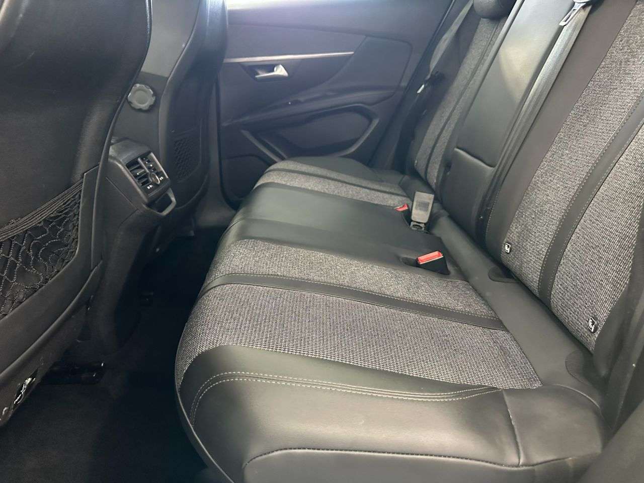 2018 PEUGEOT 3008 2018 PEUGEOT 3008