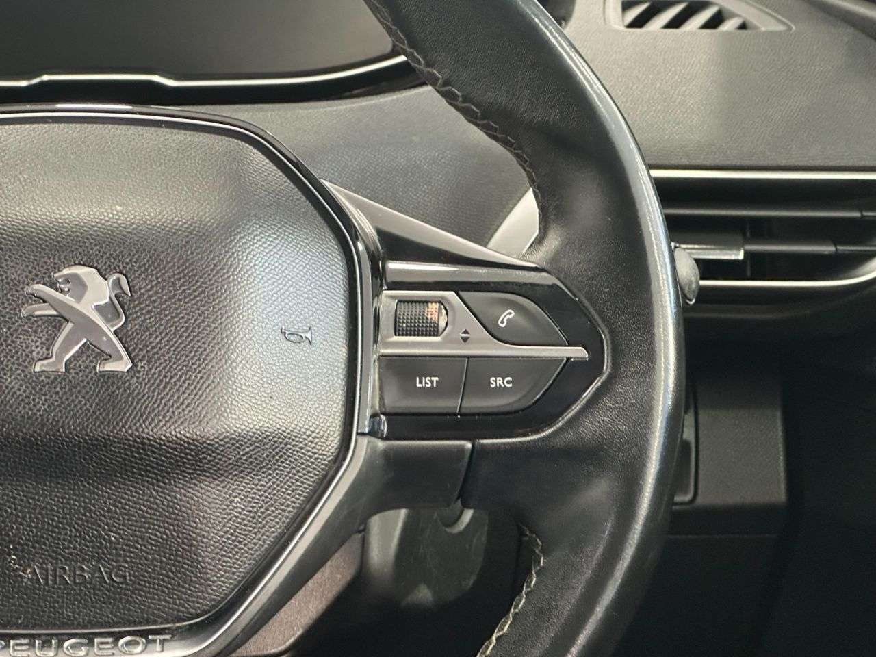 2018 PEUGEOT 3008 2018 PEUGEOT 3008