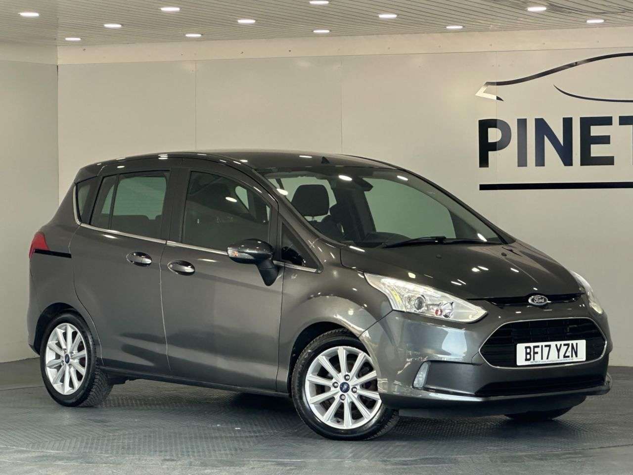 A 2017 FORD B-MAX 1.6 Titanium Navigator MPV 5dr Petrol Powershift Euro 6 (105 ps) A 2017 FORD B-MAX 1.6 Titanium Navigator MPV 5dr Petrol Powershift Euro 6 (105 ps)