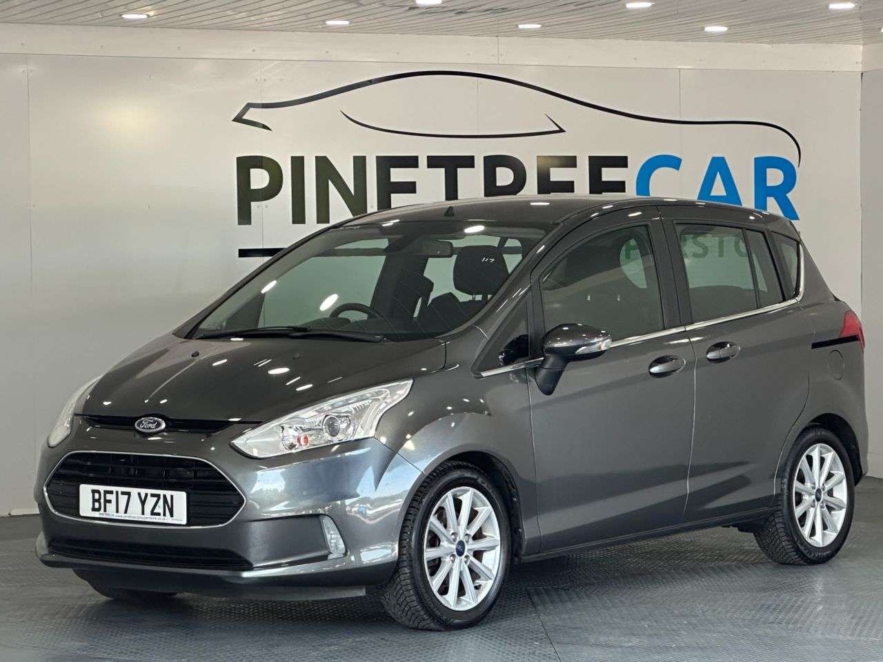 A 2017 FORD B-MAX 1.6 Titanium Navigator MPV 5dr Petrol Powershift Euro 6 (105 ps) A 2017 FORD B-MAX 1.6 Titanium Navigator MPV 5dr Petrol Powershift Euro 6 (105 ps)