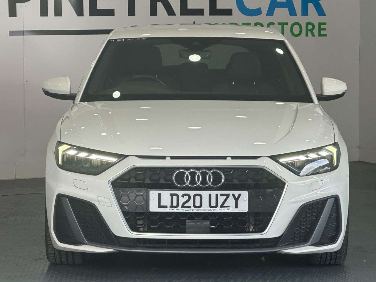 A 2020 AUDI A1 1.0 TFSI 25 S line Sportback 5dr Petrol Manual Euro 6 (s/s) (95 ps) A 2020 AUDI A1 1.0 TFSI 25 S line Sportback 5dr Petrol Manual Euro 6 (s/s) (95 ps)