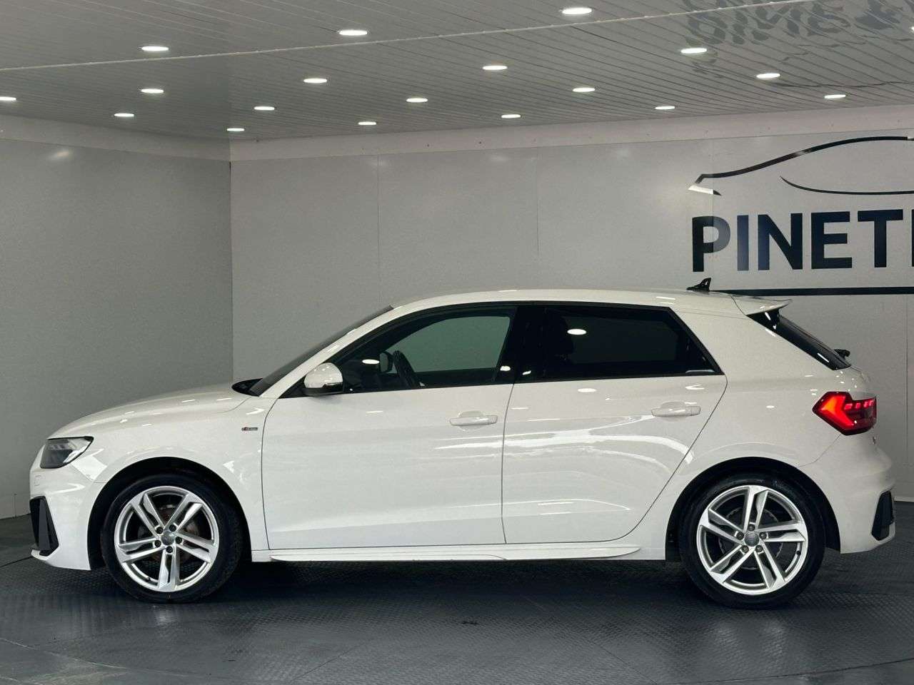2020 AUDI A1 2020 AUDI A1