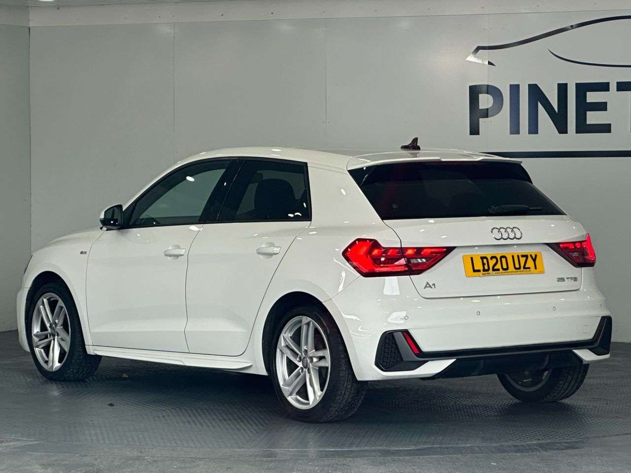 2020 AUDI A1 2020 AUDI A1