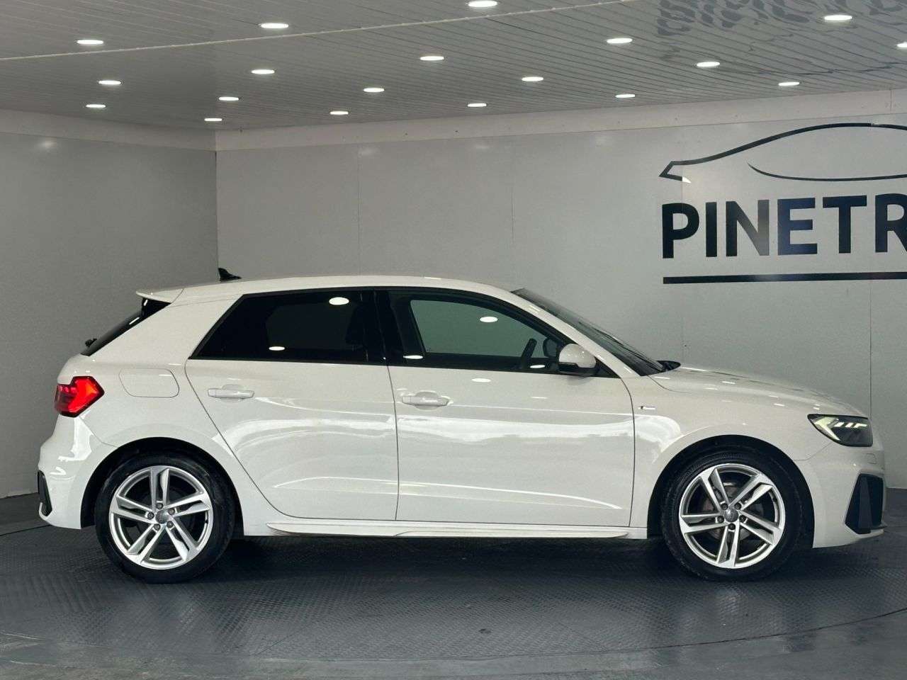 2020 AUDI A1 2020 AUDI A1