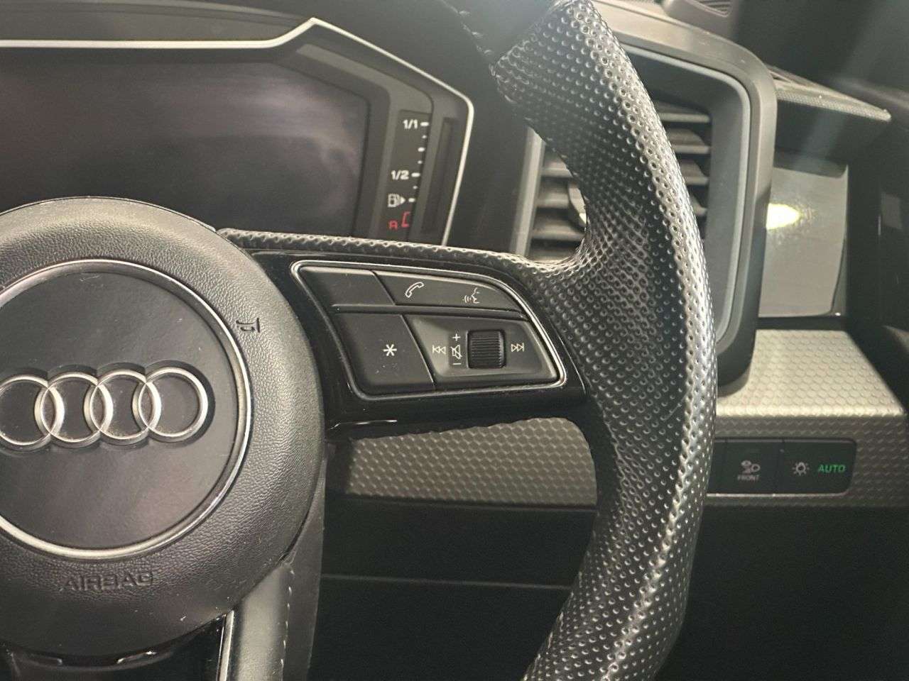 2020 AUDI A1 2020 AUDI A1