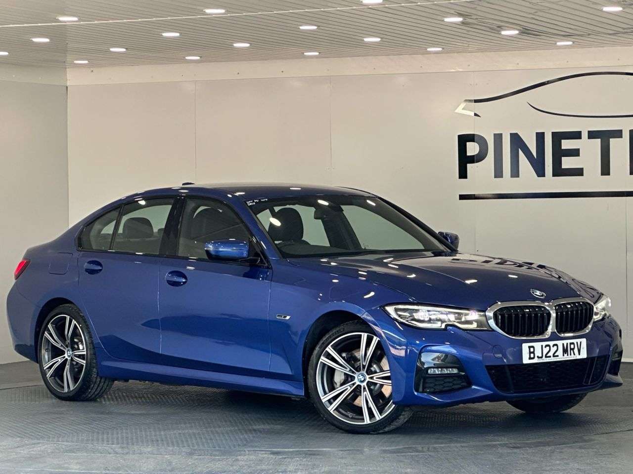 A 2022 BMW 3 SERIES 2.0 330e 12kWh M Sport Saloon 4dr Petrol Plug-in Hybrid Auto Euro 6 (s/s) ( A 2022 BMW 3 SERIES 2.0 330e 12kWh M Sport Saloon 4dr Petrol Plug-in Hybrid Auto Euro 6 (s/s) (