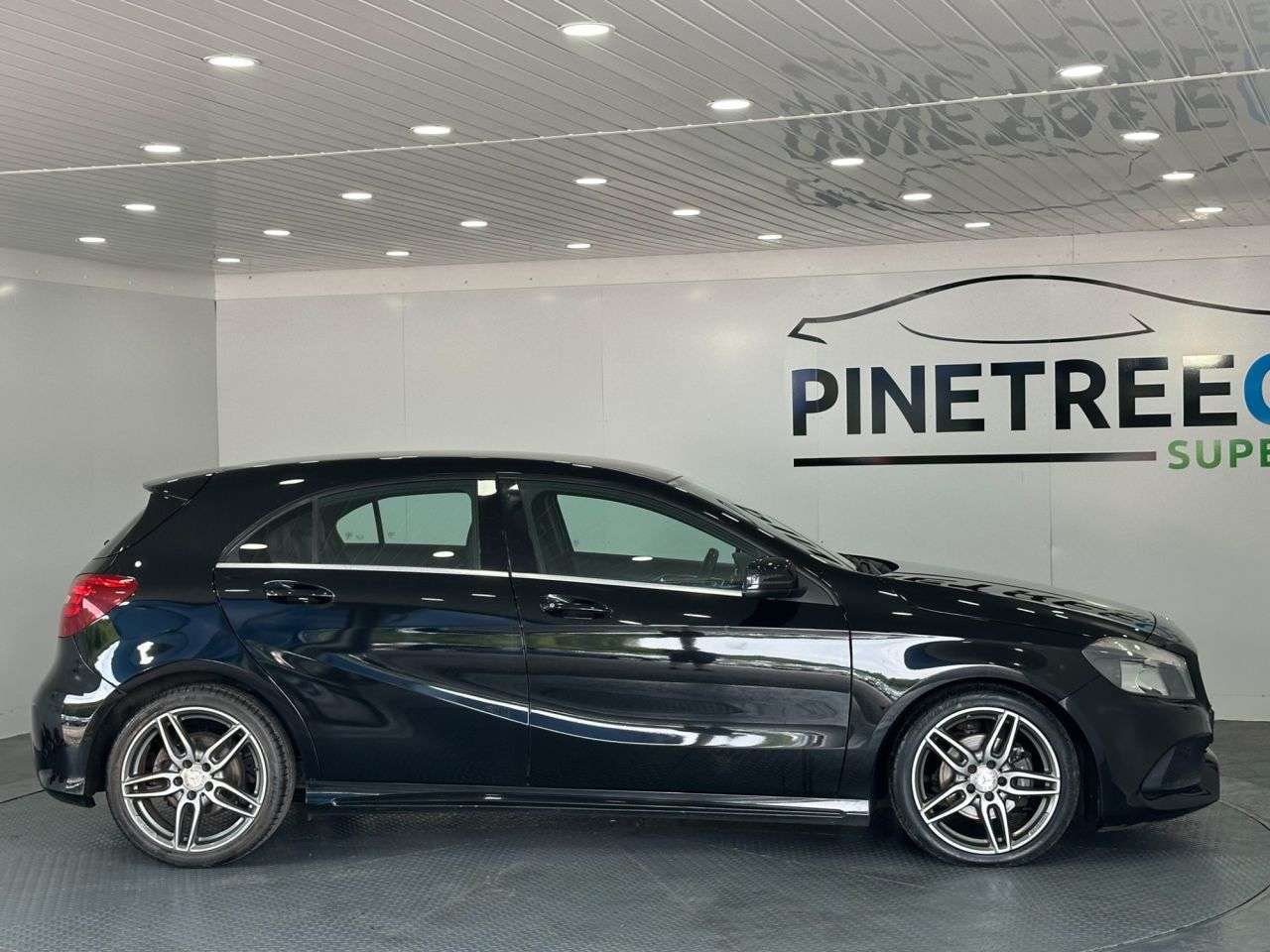 2017 MERCEDES-BENZ A CLASS 2017 MERCEDES-BENZ A CLASS