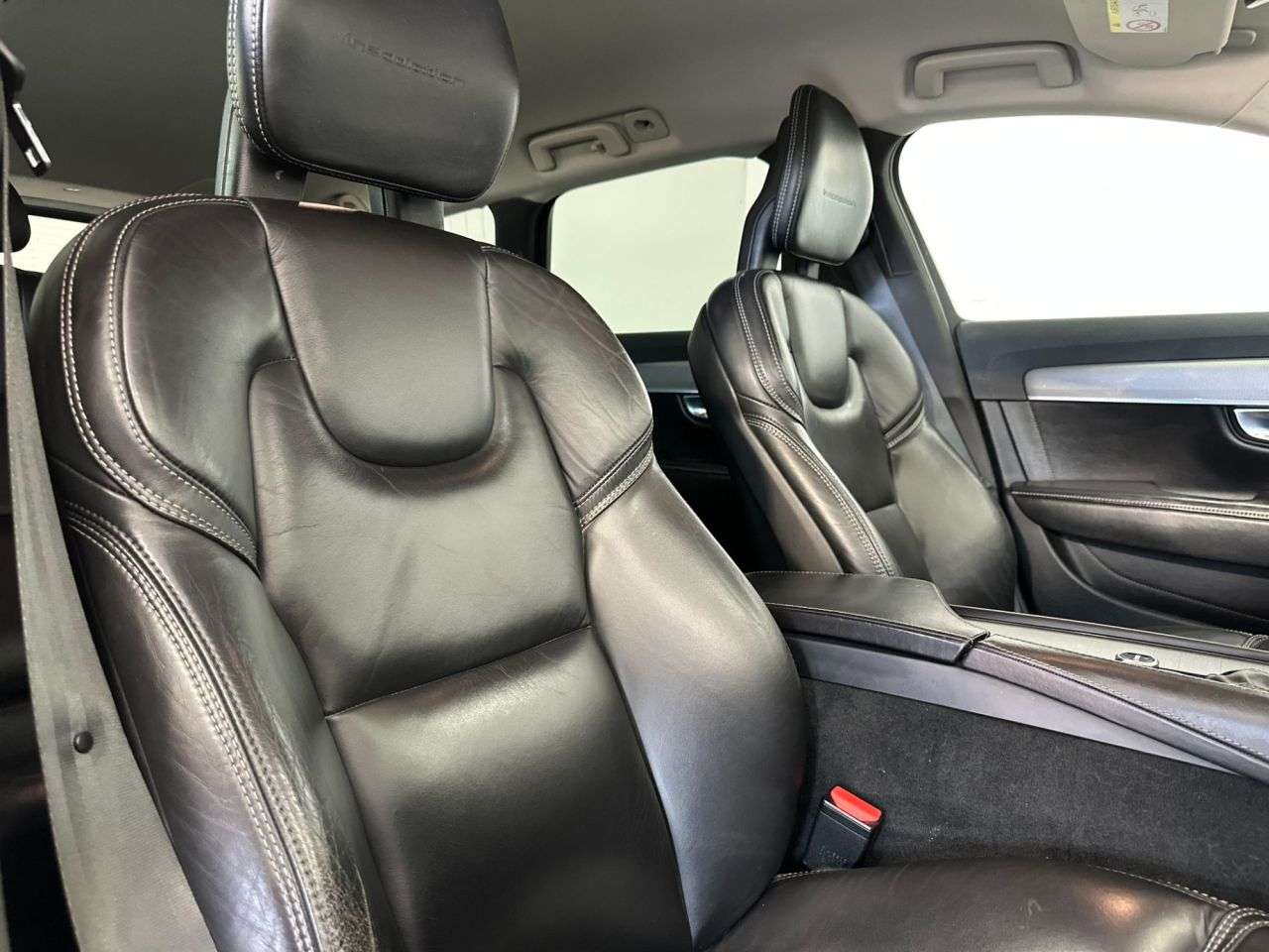 2017 VOLVO V90 2017 VOLVO V90