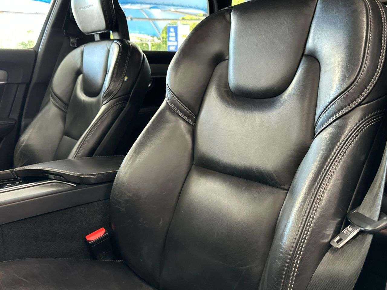 2017 VOLVO V90 2017 VOLVO V90