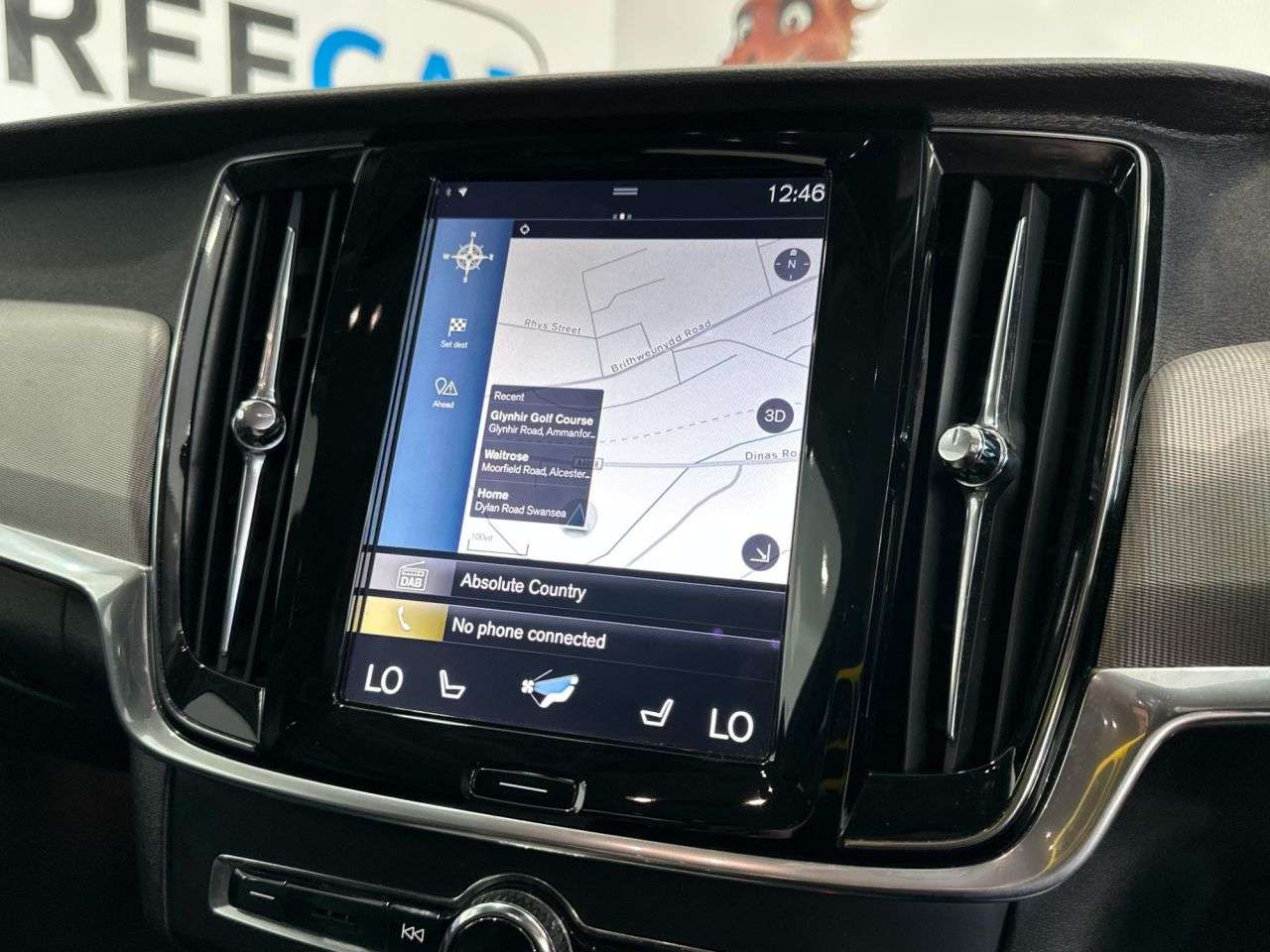 2017 VOLVO V90 2017 VOLVO V90